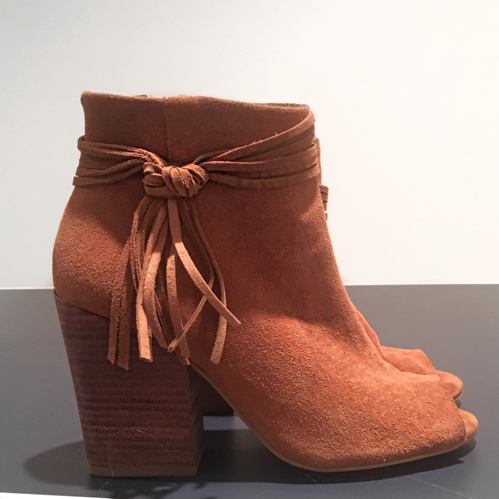 STEVE MADDEN BOOTIES